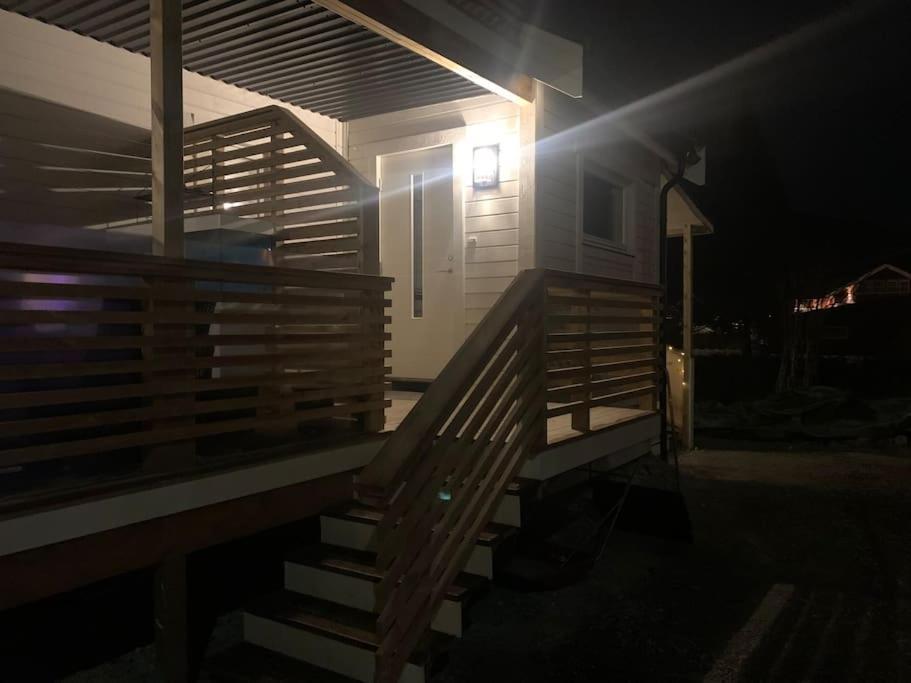 Fin Leilighet I Tromsdalen. Apartment Тромсьо Екстериор снимка